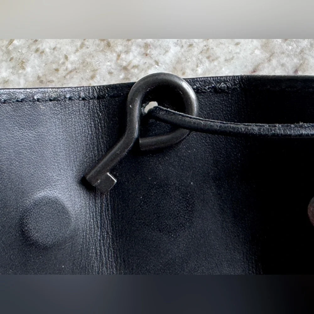Bottega Veneta Briefcase Intrecciato Envelope Black Woven leather business bag